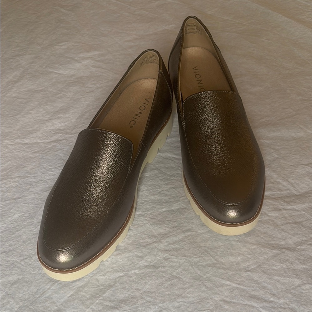 Vionic Brown Loafers, 9 new without tags